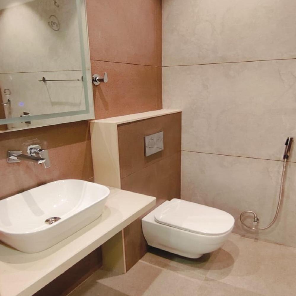 The Meera Hotel Ujjain Exteriör bild